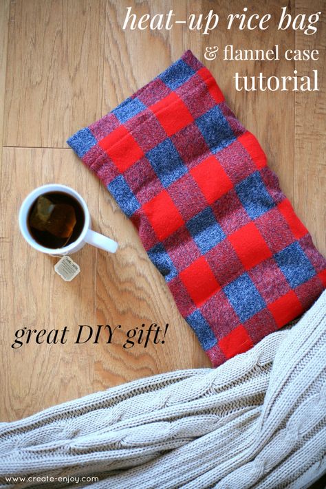 Easy heat-up rice bag and flannel case tutorial! Great DIY gift Rice Warming Bags Diy, Rice Bag With Removable Cover, How To Make A Rice Bag Heat Pack, Flannel Fabric Projects Diy, Rice Bags Diy Heating Pads Patterns, Diy Heating Pad Microwavable, Warming Pillow, Diy Rice Heating Pad, Diy Rice Bags