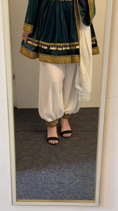 Culture Day Dress Pakistan, Pashtun Culture, Afghan Wedding Dress, Afghani Clothes, Velvet Dress Designs, Afghan Fashion, Afghan Clothes, Pakistani Fashion Casual, Pakistani Fancy Dresses