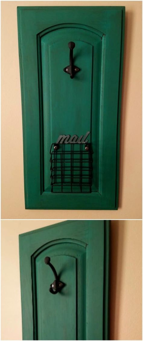 25 DIY Projects Made From Old Cabinet Doors – It’s Time To Repurpose! - Brilliant upcycling projects from old cabinet doors! Collection curated by diyncrafts.com team! <3 Cabinet Remodel Diy, Repurpose Cabinet Doors, Cabinet Doors Diy Projects, Cabinet Doors Repurposed Diy, Cabinet Doors Diy, Cabinet Door Crafts, Cabinet Door Makeover, Upcycled Cabinet, Cabinet Door Ideas