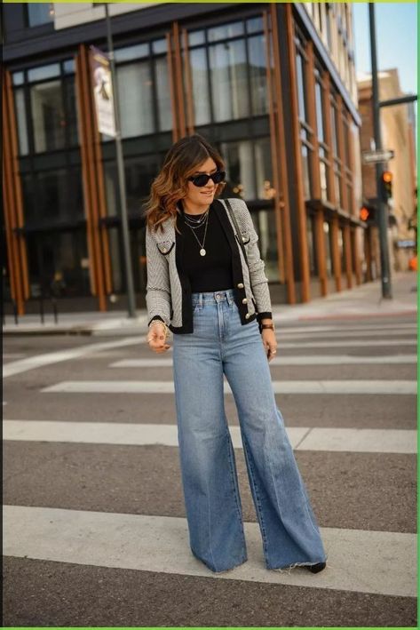 Spring Outfits Ideas For Women, Denim Blazer Outfit Womens Fashion, Pantalones Mom, Wide Leg Jeans Outfits, Palazzo Jeans, Stile Casual Chic, Wide Leg Jeans Outfit, Wide Leg Pants Outfit, Chic Winter Style