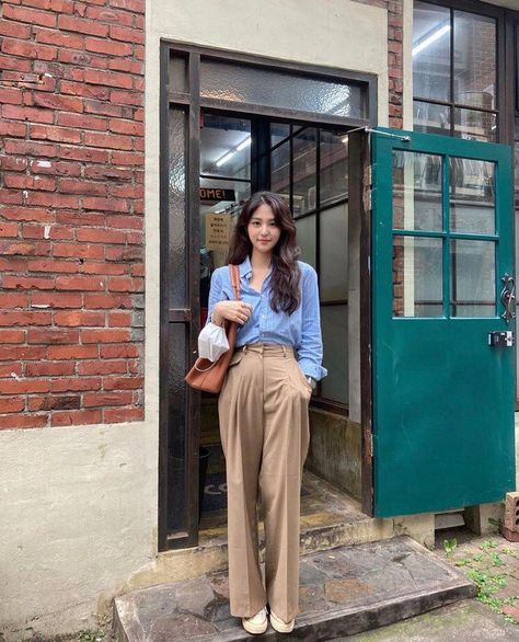 Bussines Casual Woman, Old Money Look, Campus Outfit, Old Money Outfits, Korean Casual Outfits, Outfits To Wear, Business Casual Outfits For Work, Casual Day Outfits, Money Aesthetic