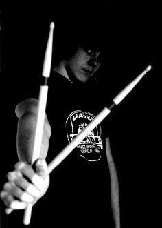 19.02.08 [drum sticks] by *party pooper*, via… Glow Photoshoot, Band Senior Pictures, Magazine Moodboard, Party Pooper, Music Photoshoot, Men Portrait, Senior Portraits Male, Senior Photos Boys, Band Photoshoot