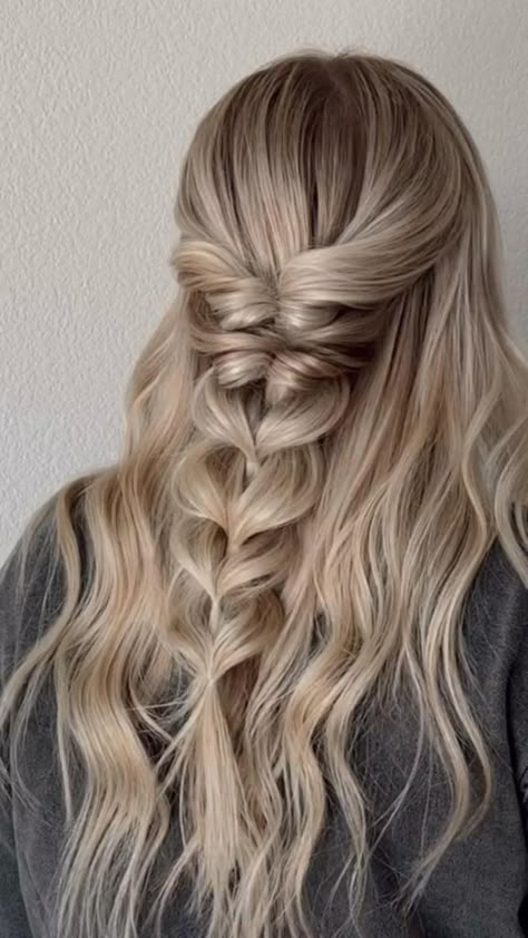 Pin on Summer hairstyles Cute Prom Hairstyles, Simple Prom Hair, Boho Styl, Formal Hair, Hoco Hairstyles, Dance Hairstyles, Prom Hairstyles For Long Hair, Hair Homecoming, Homecoming Hair