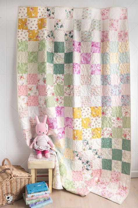 5x5 Quilt Pattern, Onesie Quilt Ideas, Sixteen Patch Quilt Patterns, Take 5 Quilt Pattern, Embroidered Quilts Patterns, First Time Quilting Easy, Baby Quilts For Girls Ideas, 9patch Quilt Patterns, Quilt Square Projects