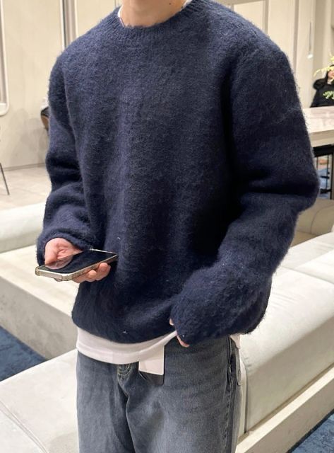 #fall #fashion #outfits #menswear #knitwear #trendy Stockholm Style Men, Frugal Aesthetic, Boyfriend Clothes, Sweater Outfits Men, Knit Sweater Outfit, Guy Fits, Classy Outfits Men, Boy Fits, Fall Outfits Men