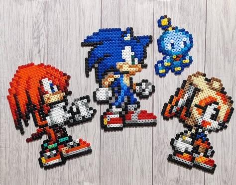 Sonic Perler Beads, Hama Mini, Bead Templates, Easy Pixel Art, Silver The Hedgehog, Perler Bead Templates, Perler Bead Crafts, Perler Beads Ideas, Perler Ideas