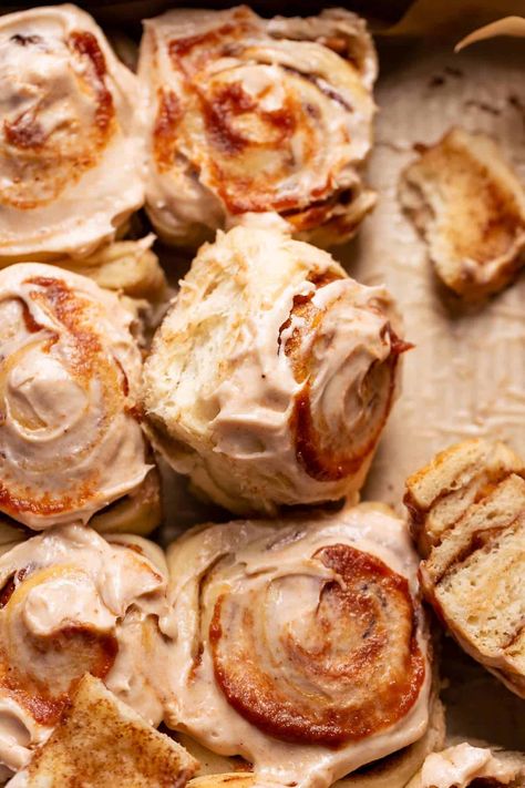 Fluffy Apple Butter Cinnamon Rolls Cinnamon Rolls Tiktok, Butter Cinnamon Rolls, Cambrea Bakes, Apple Pie Cinnamon Rolls, Fluffy Cinnamon Rolls, Apple Cinnamon Rolls, Apple Pie Filling, Cinnamon Rolls Homemade, Cinnamon Rolls Recipe