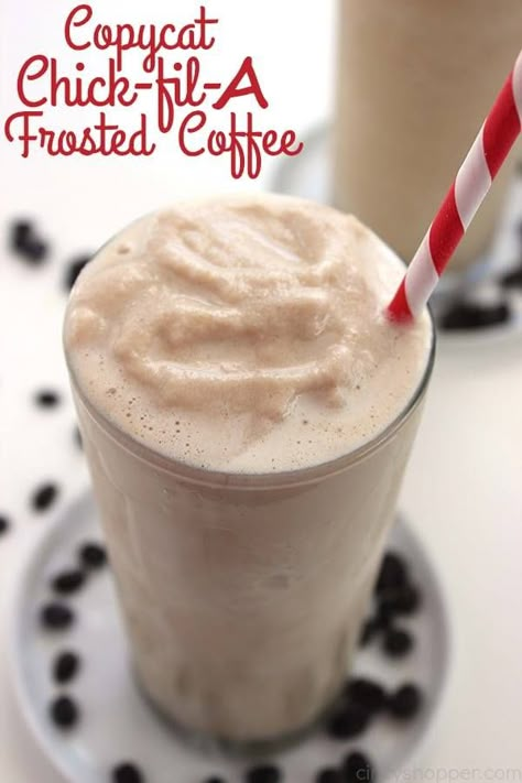 Frosted Coffee Recipe, Coffee Frosting Recipe, Frosted Coffee, Frosted Lemonade, Copycat Chick Fil A, Frozen Coffee, Coffee Drink Recipes, Coffee Recipe, Coffee Coffee Coffee