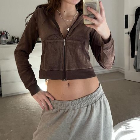 Brown cropped zip up velour jacket/ hoodie quite... - Depop Velour Jacket Outfit, Cropped Zip Up Outfit, Zip Up Outfit, Brown Jacket Outfit, Y2k Tracksuit, Velour Jacket, Brown Hoodie, Cropped Zip Up, Tracksuit Tops