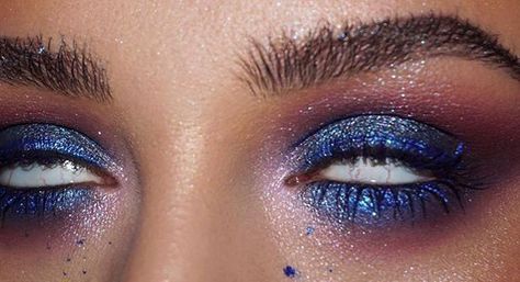 Eyelash Makeup Look, Makeup Motivation, Maquillage On Fleek, Mekap Mata, Eyelash Makeup, 20 Makeup, Blue Eyeliner, Glitter Eye Makeup, Swag Makeup