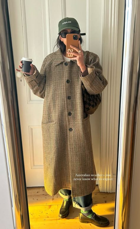 Brown Turtleneck Outfit Winter, Brown Check Coat Outfit, Seoul Korea Outfit, Houndstooth Trench Coat Outfit, Vintage Turtleneck Outfit, Backpacker Outfits Travel, Holiday Party Outfit Aesthetic, Bryant Park Winter Village Outfit, Timeless Outfit Ideas