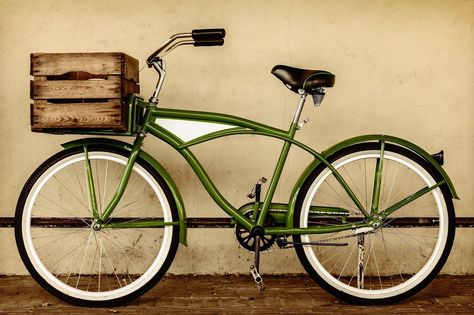 Green cruiser bike Cruiser Bike Accessories, Beach Cruiser Bicycle, Beach Cruiser Bike, Biking Diy, Green Bike, Bicycle Brands, Beach Cruiser Bikes, Retro Bicycle, Comfort Bike