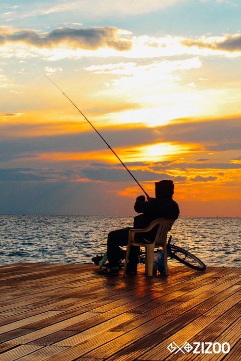 Fishing Photography, Beautiful Scenery Pictures, Fish Wallpaper, Deep Sea Fishing, Fishing Life, Pier Fishing, Sunset Wallpaper, Sport Fishing, Gone Fishing