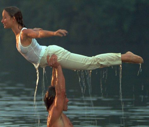 Patrick Swayze and Jennifer Grey. Dirty Dancing (1987). Dirty Dancing Costume Couples, Jennifer Grey Dirty Dancing, Dirty Dancing Outfits, Dirty Dancing Costume, Dirty Dancing Aesthetic, Baby Dirty Dancing, Emilia Clarke Pics, Patrick Swazey, Halloween Costume Ideas 2023