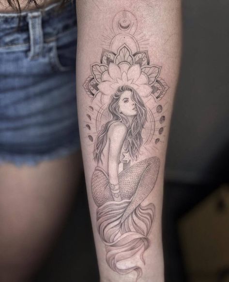 101 Best Black Mermaid Tattoo Ideas That Will Blow Your Mind! - Outsons Meaning Of Mermaid Tattoo, Mermaid Tarot Card Tattoo, Elegant Mermaid Tattoo, Big Mermaid Tattoo, Mystical Mermaid Tattoo, Virgo Mermaid Tattoo, Boho Mermaid Tattoo, Unique Mermaid Tattoo, Mermaid Hand Tattoo