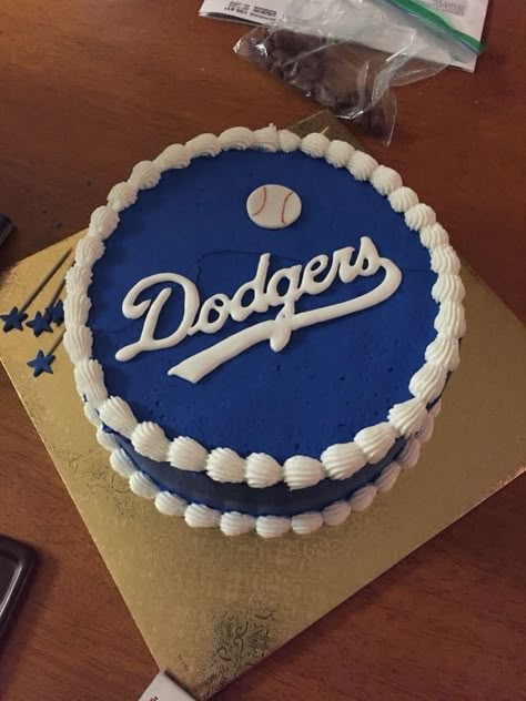 Dodgers Cake Birthdays, Dodger Cake Ideas, Dodger Birthday Cake, La Dodgers Cake, La Dodgers Birthday Party, Dodgers Aesthetic, Teddy 1st Birthday, Dodgers Cake, Baseball Theme Cakes