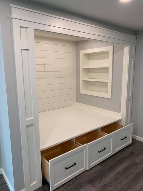 Closet Nook, Reading Nook Closet, Alcove Bed, Bed Nook, Bedroom Nook, Built In Bed, Basement Finishing, Small Room Design, Finishing Basement