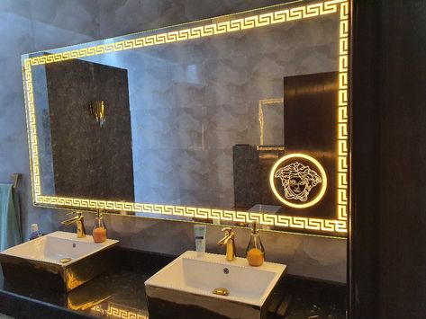 Versace full length bathroom mirror Versace Bedroom Ideas, Versace Bathroom Ideas, Versace Room Decor, Full Length Bathroom Mirror, Versace Bedroom Interior Design, Versace Home Interior Design, Versace Furniture Bedrooms, Versace Bedroom, Versace Decor