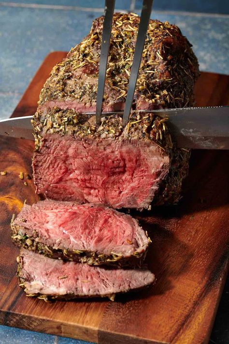 Top Sirloin Steak Roast Recipes, Bbq Sirloin Tip Roast, Sirloin Tip Roast Pellet Grill, Ball Tip Roast Recipes, Sirloin Tip Roast Oven, Sirloin Tip Roast Recipes, Sirloin Roast Recipes, Roast Mississippi, Beef Sirloin Tip Roast