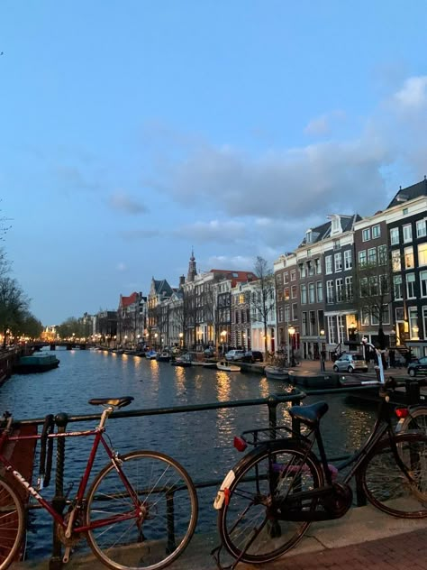 Live In Amsterdam, Amsterdam Biking Aesthetic, Netherlands Astethic, Amsterdam Bike Aesthetic, Amsterdam Vision Board, Netherlands Aesthetic Summer, Netherlands Nightlife, Living In Amsterdam Aesthetic, Amsterdam Girl Aesthetic