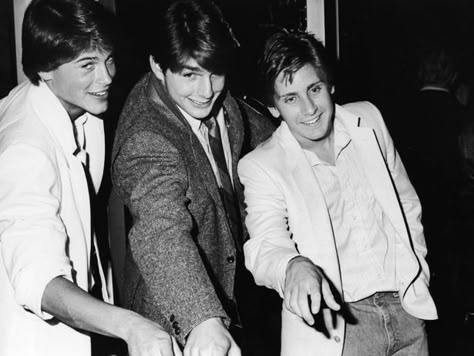 Rob Lowe, Tom Cruise and Emilio Estevez at the premiere of "In The Custody of Strangers" in 1982 Judd Nelson, 80s Boys, S E Hinton, Andrew Mccarthy, The Outsiders Cast, Outsiders Cast, Anthony Michael Hall, Emilio Estevez, The Outsiders 1983