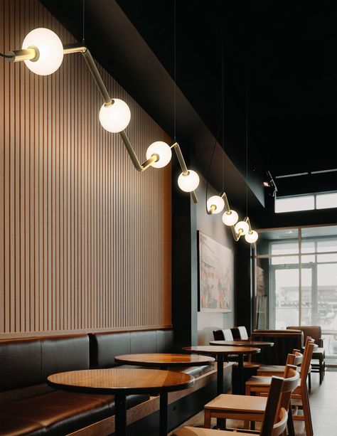 Berri-angular » Eureka Lighting Restaurant Wood Interior, Idea For Cafe Design, Contemporary Restaurant Design Interiors, Light Cafe Design, Modern Fast Casual Restaurant Design, Restaurant Wood Design, Restaurant Table Lighting, Restaurant Space Design, Small Modern Cafe Interior Design