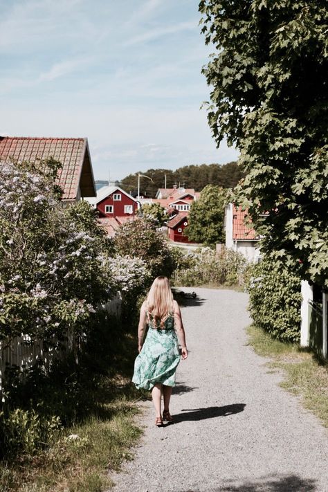 5 Absolutely stunning places you should visit near Stockholm - Little Grey Box What To Do In Stockholm Sweden, Things To Do In Sweden Stockholm, Stockholm Places To See, Finland Archipelago, Visit Stockholm, Stockholm Archipelago, Old Windmills, World Peace, Archipelago