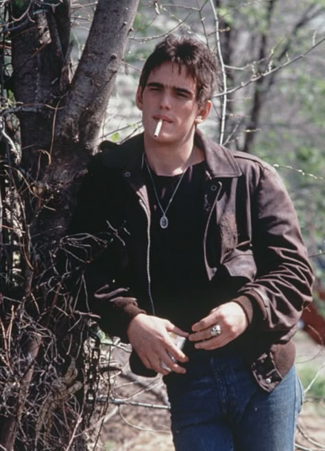 Matt Dillon The Outsiders, Young Matt Dillon, Dally Winston, In Love With Someone Else, The Outsiders Imagines, Outsiders Movie, Guys My Age, 80s Actors, The Outsiders Cast