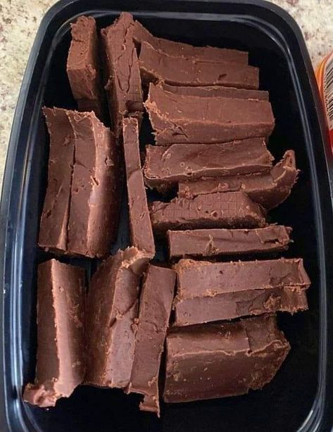 Ina Garten 🍜🍝 | "I finally got this recipe from my mother and made three batches of the stuff Fireball Fudge, Hersheys Cocoa Fudge, Keto Fudge, Fudge Ingredients, Free Keto Meal Plan, Fudge Recipes Chocolate, Keto Candy, Oh Fudge, Fudge Recipes Easy