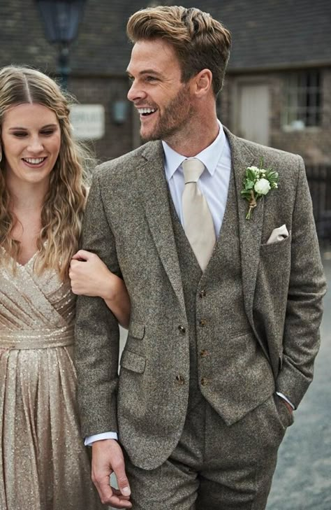 Brown Tweed Suit, Tweed Wedding, Groom And Groomsmen Suits, Tweed Wedding Suits, Suits Groom, Mens Wedding Attire, Groom Suits, Groom Wedding Attire, Tweed Waistcoat