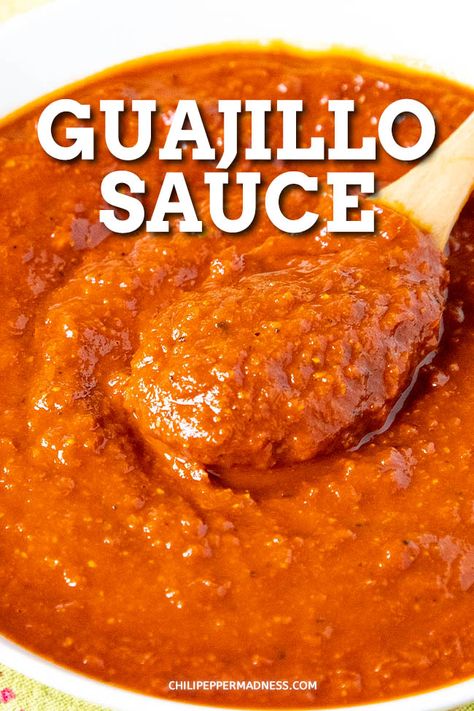 Mexican Sauce Recipes, Guajillo Sauce, Mexican Salsa Recipes, Mexican Sauce, Tamale Recipe, Mexican Salsa, Hot Sauce Recipes, Mexican Cooking, Hispanic Food