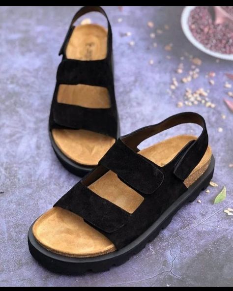 Start your day with a beautiful Birkenstock sandals. . It's comfy, durable and fit for any occasion . Price: #18,000 . Sizes 38-45 . # meenahteebrand Cool Sandals, Best Sandals For Men, Leather Sandals For Men, Handmade Footwear, Mens Sandals Fashion, Leather Slippers For Men, Birkenstock Men, Mens Footwear, Men Sandals