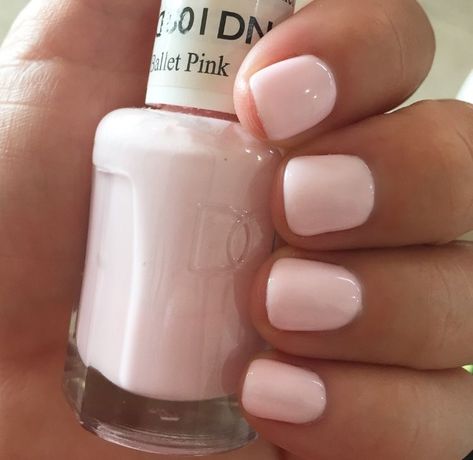 Gel Nail Polish Colors, Dnd Gel Polish, Gel Nail Colors, Gel Polish Colors, Pink Nail, Ballet Pink, Neutral Nails, Dipped Nails, Short Acrylic Nails