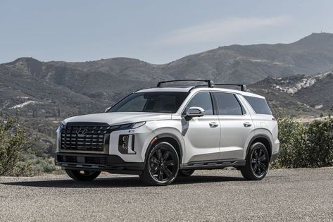 The refreshed three-row SUV now starts at $36,245, and the new rugged-looking XRT version starts at $41,545. All-wheel drive is a $1900 option across the board. 2023 Hyundai Palisade, White Suv, Chicago Auto Show, Hyundai Palisade, 20 Inch Wheels, Large Suv, Hors Route, Cars Ideas, Suv Models