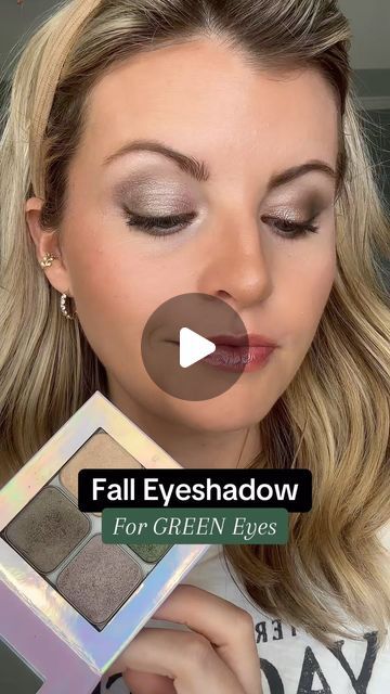 Chelsea Bare on Instagram: "It’s FINALLY time for some FALL EYESHADOW!! If you have green eyes, purple and green tones will make them POP! 
Comment “fall green” for the link! 
Let me know which fall eyeshadow palette I should do next! Blue eyes, Brown eyes or Hazel eyes?? You can shop these shades and more by clicking the link in my bio and clicking “order makeup” 🩷  #greeneyes #falleyeshadow #eyeshadowforgreeneyes #easyeyeshadow #eyeshadowtutorial #seint #seinteyeshadow #easymakeup" Seint Eyeshadows For Green Eyes, Fall Makeup Green Eyes, Make Green Eyes Pop Makeup, Makeup To Make Hazel Eyes Pop, Simple Makeup For Green Eyes, Make Up For Green Eyes Tutorial, Green Eyes Pop Makeup, Evening Makeup For Green Eyes, Sultry Makeup For Green Eyes