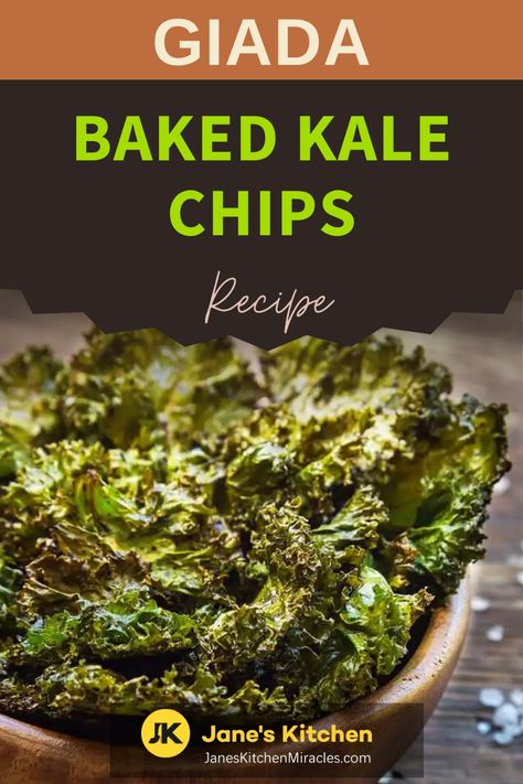 Kale chips with sea salt Baked Kale Chips Oven, Crispy Kale Chips, How To Make Kale Chips In Oven, Kale Chips Recipe Oven, Roasted Kale Recipes, Kale Chips Recipe Baked, Crunchy Granola Bars, Baked Kale Chips, Kale Chips Recipe