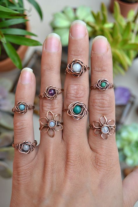 Easy Diy Jewelry To Sell, Abby Road, Different Rings, Jewelry To Sell, Diy Wire Jewelry Rings, Diy Jewelry To Sell, Wire Jewelry Rings, Wire Wrapped Stone Jewelry, Wire Wrapped Jewelry Diy