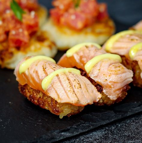 Seared Salmon Sushi, Nigiri Recipe, Salmon For Sushi, Crispy Rice Salmon, Salmon Sushi Recipes, Sushi Stacks, Rice Crispies Recipe, Salmon Nigiri, Tapas Dinner