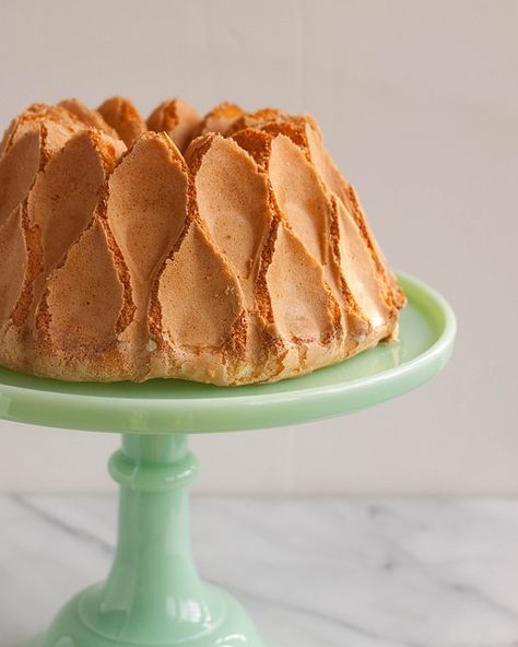 Savoy Cake Savoy Cake Recipe, Savoy Cake, Italian Rum Cake, British Baking Show Recipes, British Bake Off Recipes, Bake Off Recipes, Southern Cake, Cookie Cake Pie, Afternoon Tea Recipes