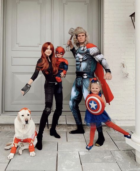 Avenger Family Costumes, Scary Family Halloween Costumes, Superhero Family Costumes, Family Halloween Costumes With Kids, Spider Man And Iron Man, 101 Dalmatians Costume, Disney Family Costumes, Best Family Halloween Costumes, Black Widow Captain America