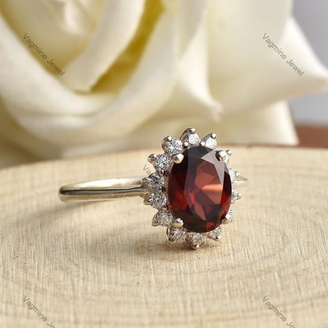 Boho ring, Mom Daughter Gift, Gift For Gf, wedding jewelry, Genuine Garnet Ring, Garnet Oval Ring, Natural Red Garnet, 925 Sterling Ring, Silver wedding ring, Statement ring, Celestial Jewelry, Jewelry Dainty, Handcrafted jewelry Red Gemstone Ring, Birthday Gift Ring, Meditation Rings, Garnet Pendant, Red Gemstones, Jewelry Birthday, Garnet Ring, Garnet Earrings, Spinner Rings