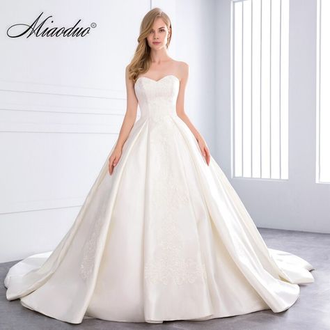 Cheap Wedding Dresses, Buy Quality Weddings & Events Directly from China Suppliers:Miaoduo 2021 Ball Gown Wedding Dresses For Bride Lace Satin Vestidos De Novia Plus Size Princess Luxury Custom Robe De Mariée Enjoy ✓Free Shipping Worldwide! ✓Limited Time Sale ✓Easy Return. Ballgown Wedding Dress Satin, Sweetheart Ballgown, Long Sleeve Wedding Dress Vintage, Wedding Dress Ballgown, Boho Wedding Dress With Sleeves, Affordable Wedding Dress, Wedding Dress Satin, Vintage Ball Gowns, Wedding Dresses Lace Ballgown