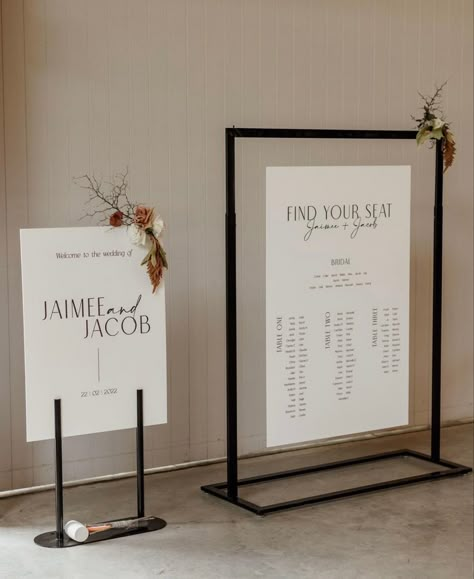 Wedding Day Signage, Hanging Seating Chart, Wedding Signage Checklist, Elegant Modern Wedding Seating Sign, Seating Chart Wedding Minimalist, Black Wedding Stationary, Minimal Seating Chart, Minimal Wedding Seating Chart, Modern Black And White Wedding Seating Chart