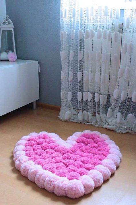 Pom Pom Rug Diy, Pompom Rugs, Pink Nursery Rug, Diy Pom Pom Rug, Pompon Diy, Nursery Area Rug, Pink Girl Room, Pom Pom Rug