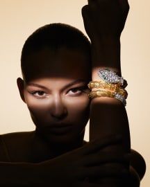 Jewellery Fashion Shoot, Serpent Bracelet, Jewellery Photoshoot, Jewelry Shoot, Jewellery Shoot, Photographing Jewelry, Jewellery Photography Inspiration, Jewelry Product Shots, Creative Jewelry Photography