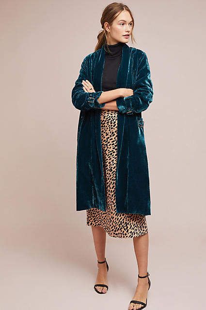 Cupcakes and Cashmere Velvet Trench Coat #ad #AnthroFave #AnthroRegistry Anthropologie #Anthropologie #musthave #styleinspiration  #ootd #newarrivals #outfitideas #wishlist #bohostyle #bohooutfit #bohemian Velvet Coat Outfit, Velvet Coat Women, Velvet Trench Coat, Duster Outfit, Velvet Duster, Designer Kurti Patterns, Petite Clothing, Velvet Clothes, Maxi Cardigan