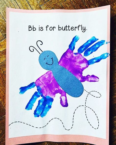 The Letter B Craft for Preschool! (with free printable templates) ⋆ The Hollydog Blog The Letter B Preschool Craft, Craft For Letter B Preschool, Crafts For The Letter B Preschool, B Projects For Preschool, Letter Of The Week B, Preschool B Crafts, B Activity For Preschool, Letter B Theme Preschool, B Week Preschool Ideas