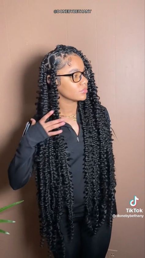 Butterfly Medium Length Hair, Hairstyles For Medium Length Hair Black Braids, Hair Styles For 14yrs, Passion Braids With Curls, Cute Hairstyles Braids Black Teens, Graduation Hairstyles With Braids, Unique Braids Black Women, Temporary Hairstyles Black Women, Boho Butterfly Braids