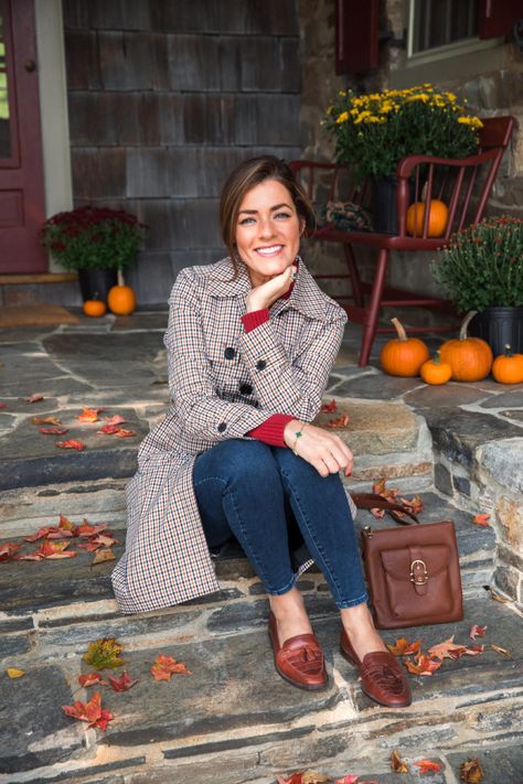 Sarah Vickers, Classy Girls Wear Pearls, Preppy Winter, New England Fall, Dressy Dress, Wear Pearls, Preppy Fall, Look Retro, Classy Girl