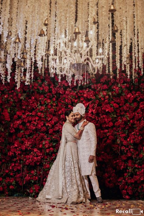 An Intimate Yet Grand Mumbai Wedding Planned By The Bride Herself! Wedding Decor Aesthetic, Ideas Wedding Decoration, Dorm Door Decorations, Indian Wedding Stage, Decoration Ideas Wedding, Indian Wedding Decorations Receptions, Decorations On A Budget, Engagement Stage Decoration, Dorm Door